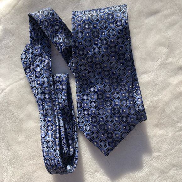 Blue & grey geometric design handmade silk tie by Pronto Uomo - Picture 1 of 5